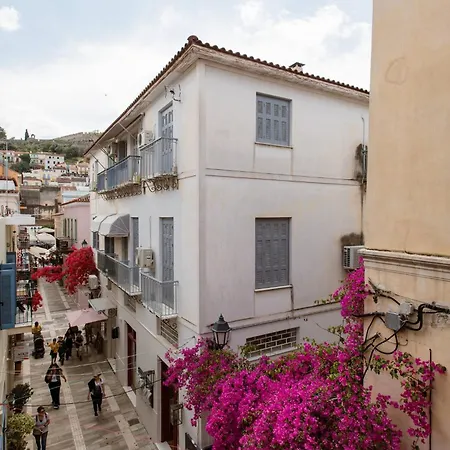 בית נופש Fli I N' Ii Family Listed Since 1850 נאפפליו