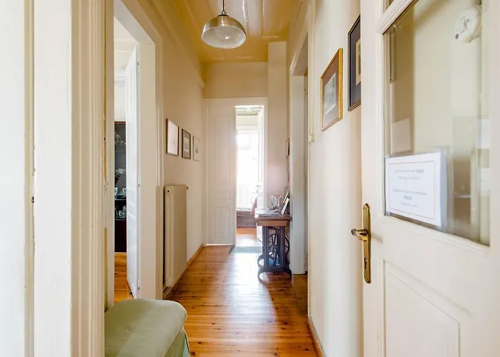 Δωμάτια σε οικογενειακή κατοικία Retrospect Ii Est 1850 *