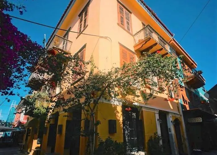 Проживание в семье Fli I N' Ii Family Listed Since 1850